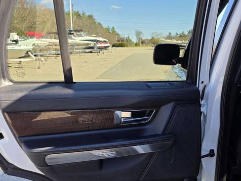 Used 2013 Land Rover Range Rover Sport HSE AWD/4WD image 15