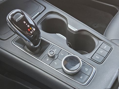 Used 2023 Cadillac XT4 Sport w/ LPO, Onyx Lite Package image 21