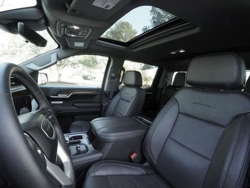 Used 2024 GMC Sierra 1500 Denali w/ Technology Package image 28