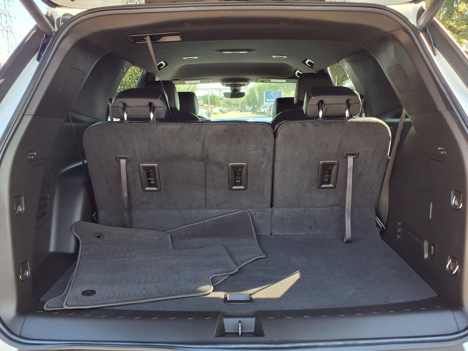 Used 2022 Chevrolet Traverse LT w/ LT Premium Package FWD image 13