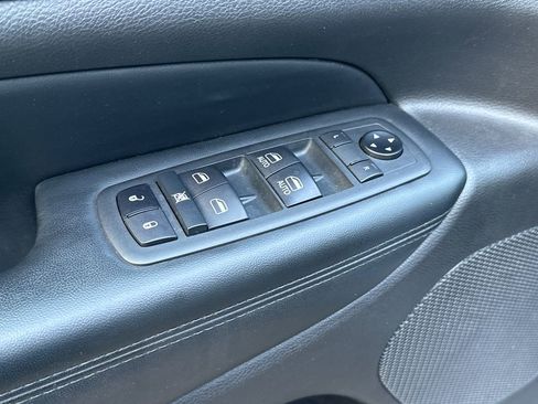 Used 2020 Jeep Grand Cherokee Laredo w/ Quick Order Package 2BN North AWD/4WD image 18