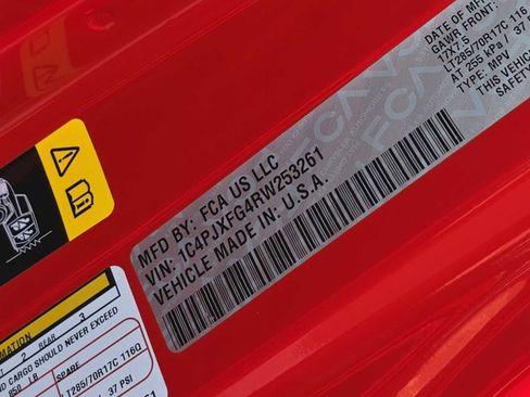 Certified 2024 Jeep Wrangler Unlimited Rubicon image 25