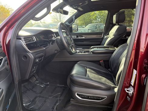 Used 2022 Jeep Grand Wagoneer Series I AWD/4WD image 14