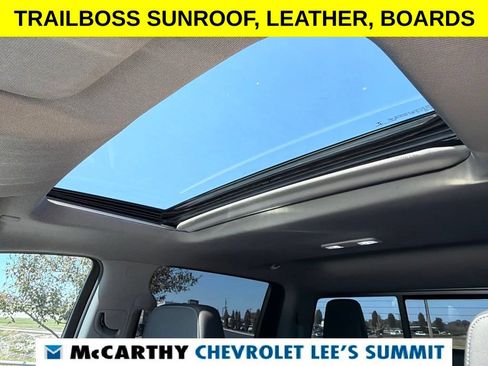 Used 2021 Chevrolet Silverado 1500 LT Trail Boss w/ Convenience Package II AWD/4WD image 6