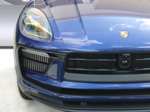 Used 2022 Porsche Macan S image 11