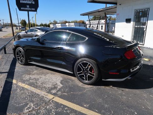Used 2018 Ford Mustang Coupe w/ Equipment Group 101A image 5