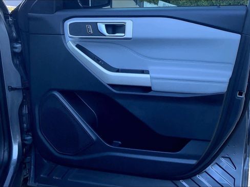 Used 2021 Ford Explorer XLT w/ Equipment Group 202A image 49