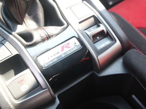 Used 2019 Honda Civic Type R image 35