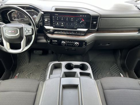 Used 2024 GMC Sierra 3500 SLE w/ SLE Convenience Package image 31