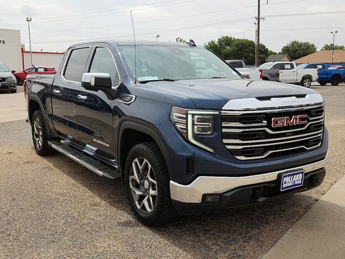 Used 2022 GMC Sierra 1500 SLT w/ SLT Premium Plus Package AWD/4WD image 4