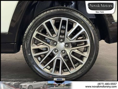 Used 2023 Jeep Compass Limited w/ Elite Group AWD/4WD image 9