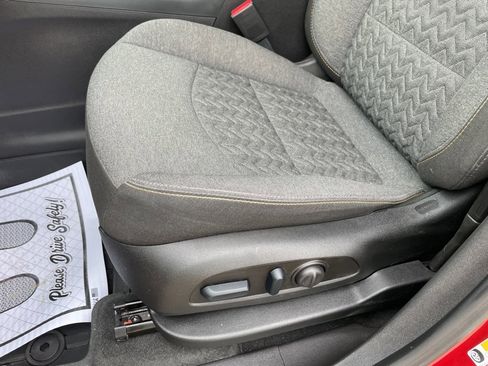 Used 2024 Chevrolet Equinox LT image 4