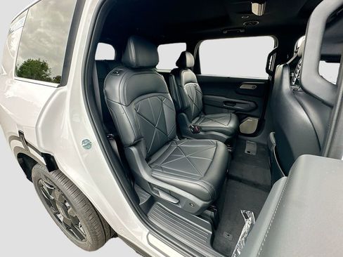 New 2027 Kia Telluride LX FWD image 30