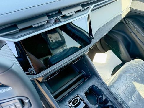 New 2026 Jeep Cherokee Laredo image 18