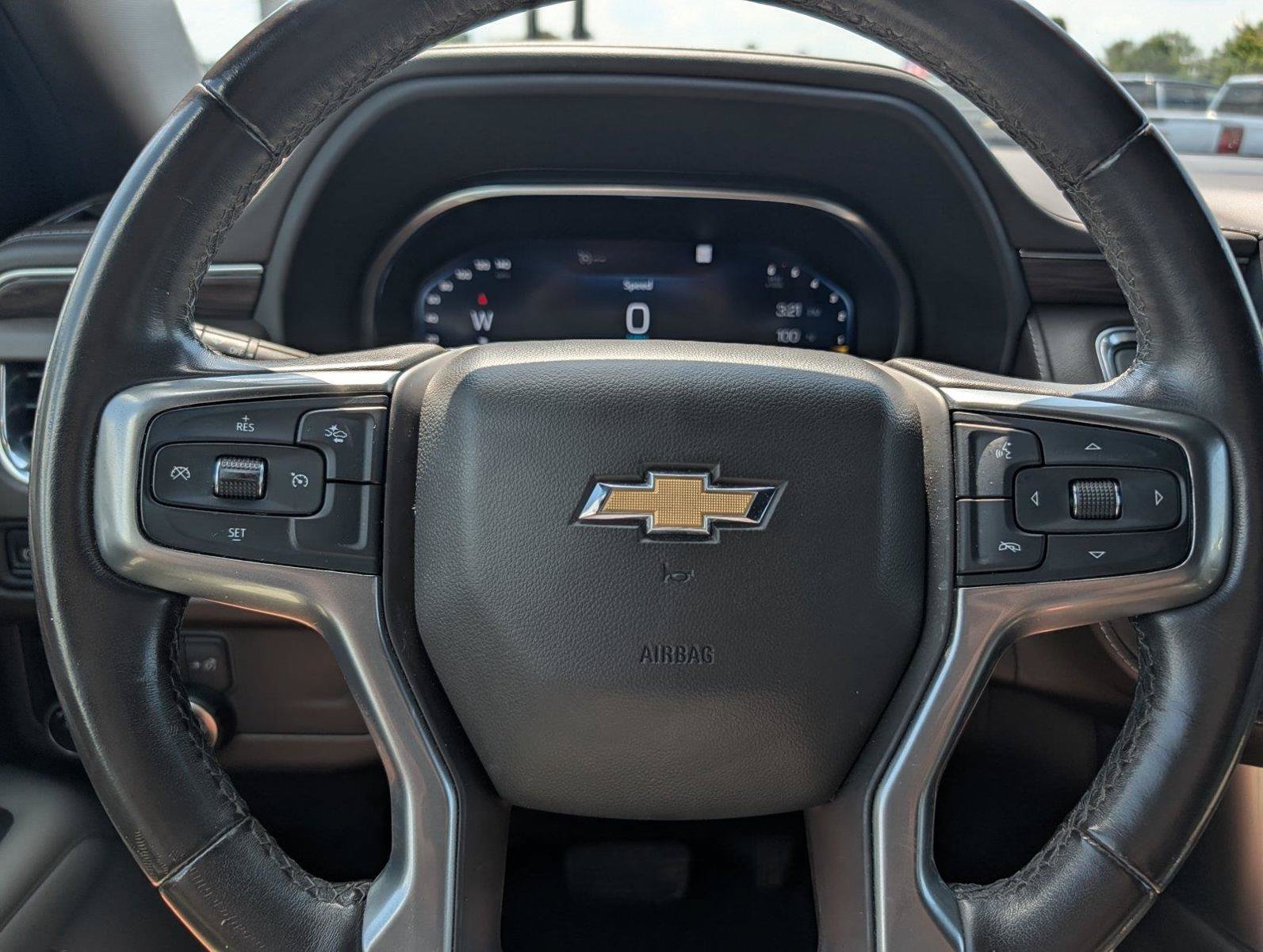 Used 2022 Chevrolet Suburban LT AWD/4WD image 23