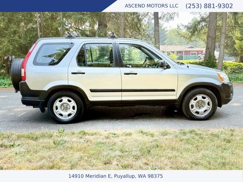 Used 2005 Honda CR-V LX image 6