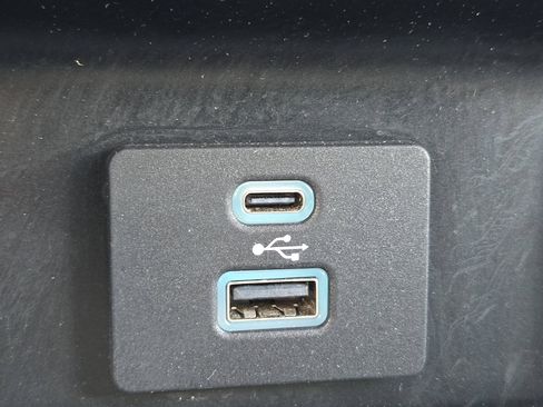 Used 2021 Ford F150 XL w/ Equipment Group 101A High image 10