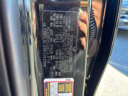 Used 2022 Kia Niro LX image 28