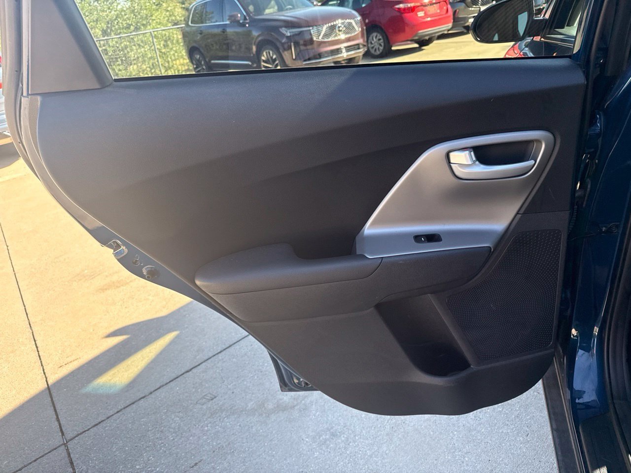 Used 2019 Kia Niro LX FWD image 18