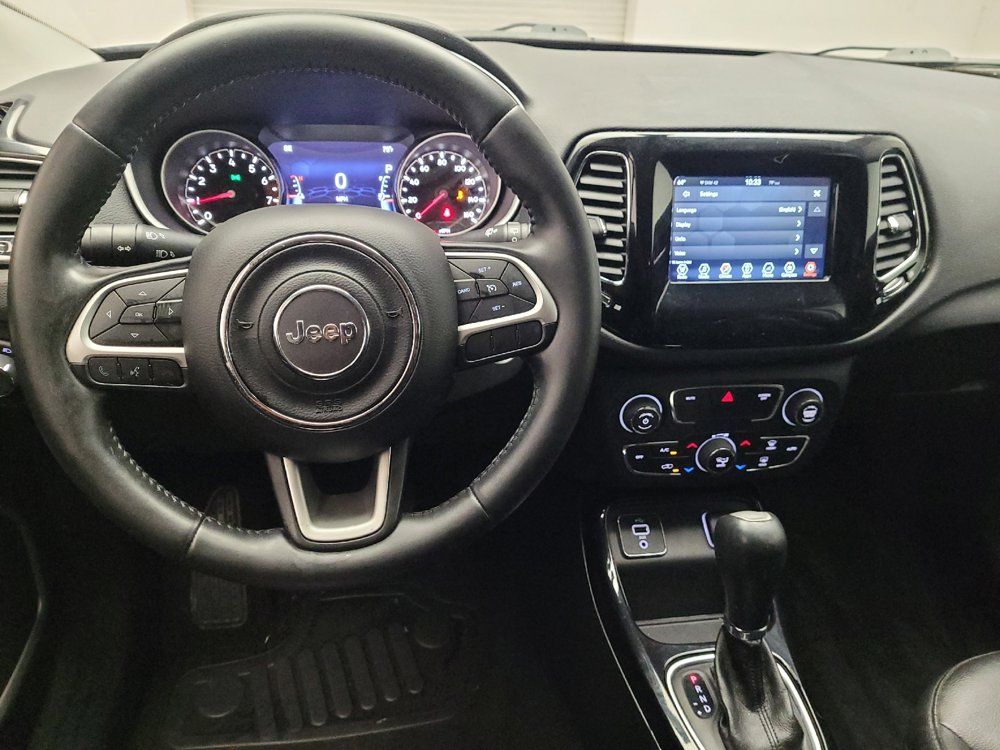 Used 2018 Jeep Compass Latitude w/ Popular Equipment Group FWD image 22