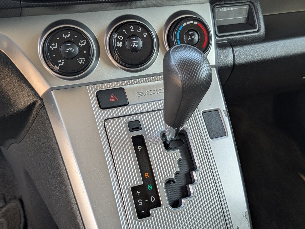 Used 2012 Scion xB FWD image 15