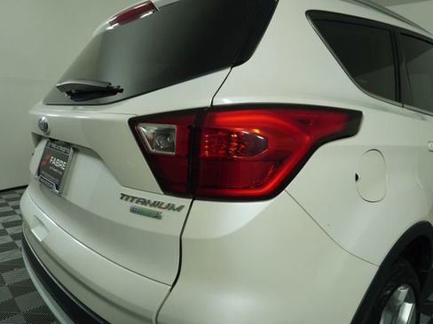 Used 2019 Ford Escape Titanium image 13