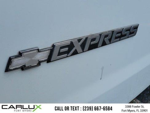 Used 2006 Chevrolet Express 2500 Extended w/ Power and Light Package RWD image 11