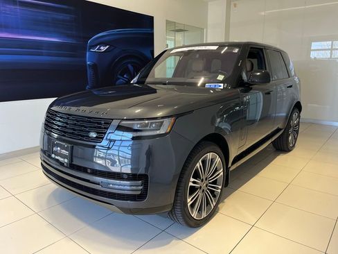 Used 2023 Land Rover Range Rover SE AWD/4WD image 1