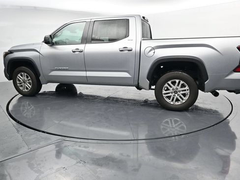 Used 2024 Toyota Tundra SR5 w/ SR5 Premium Package AWD/4WD image 5