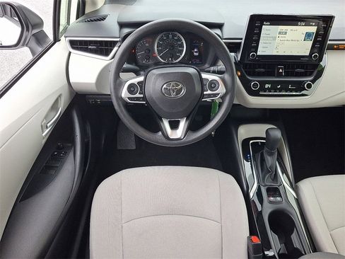 Certified 2021 Toyota Corolla LE w/ Carpet Mat Package (TMS) image 10
