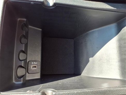 Used 2023 Jeep Cherokee Altitude Lux image 51