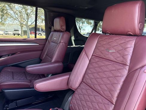 New 2026 Cadillac Escalade ESV Sport image 14