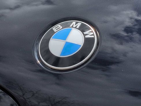 Used 2022 BMW X5 xDrive40i w/ M Sport Package image 11