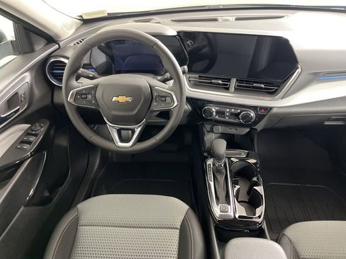 New 2026 Chevrolet Trax LT image 5