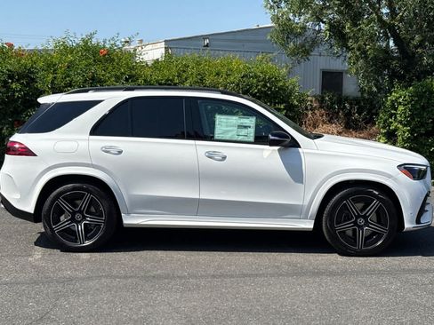 New 2026 Mercedes-Benz GLE 450 4MATIC image 2