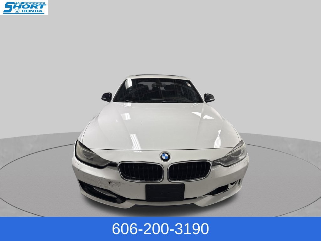 Used 2013 BMW 328i xDrive Sedan AWD/4WD image 2