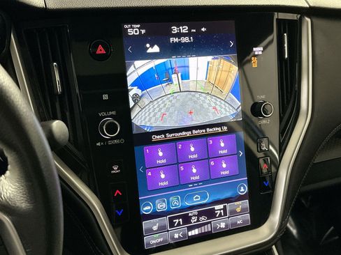 Used 2021 Subaru Outback Premium image 23