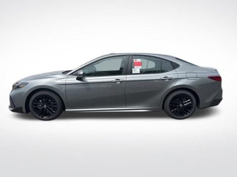 New 2026 Toyota Camry SE FWD image 2