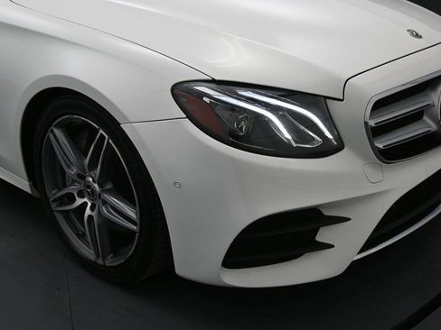 Used 2018 Mercedes-Benz E 300 4MATIC image 16