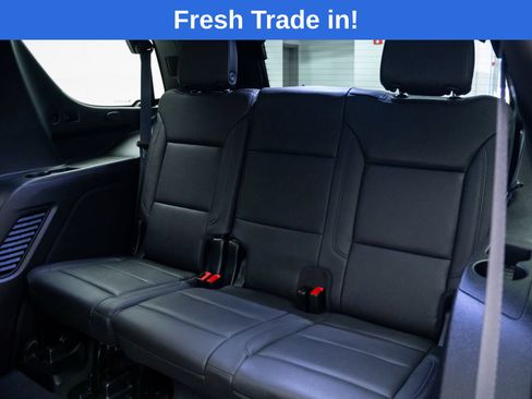 Used 2024 Chevrolet Tahoe Z71 w/ Luxury Package AWD/4WD image 17