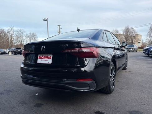 Used 2022 Volkswagen Jetta Sport image 5