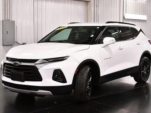 Used 2020 Chevrolet Blazer LT image 3