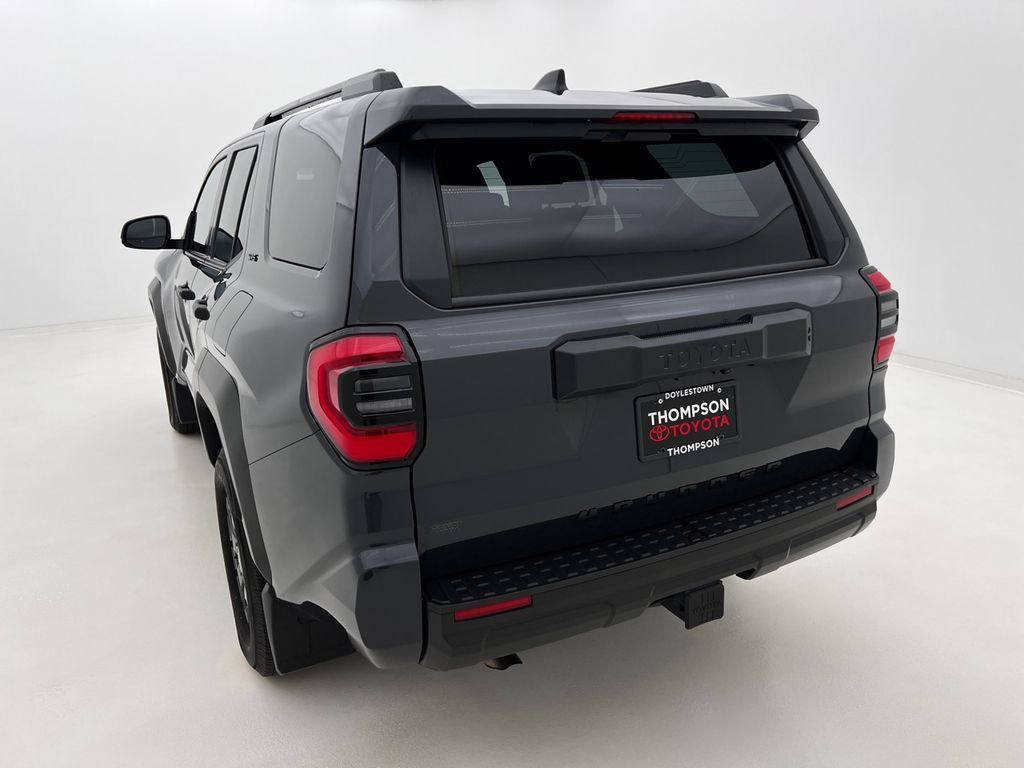 Used 2025 Toyota 4Runner SR5 AWD/4WD image 8
