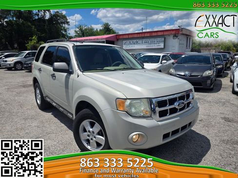 Used 2009 Ford Escape XLT FWD image 1