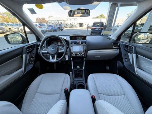 Used 2018 Subaru Forester 2.5i Premium image 23