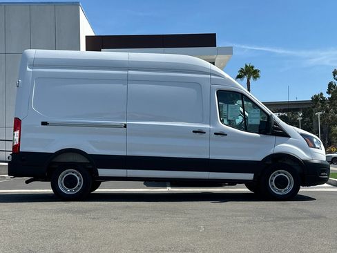 Certified 2026 Ford Transit 250 148 High Roof RWD image 2