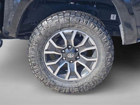 Used 2023 Toyota Tacoma TRD Sport image 5