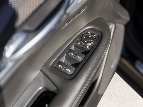 Certified 2023 Cadillac XT6 Sport w/ Technology Package image 24