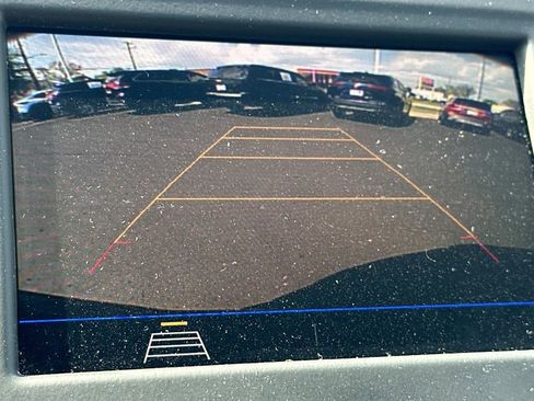 Used 2020 Chevrolet Equinox LT w/ Driver Convenience Package AWD/4WD image 28