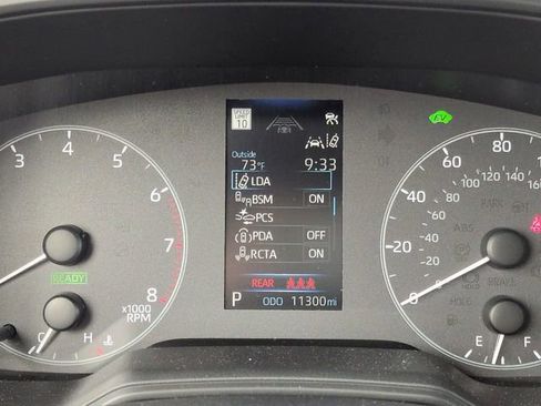 Used 2025 Toyota Corolla Cross AWD Hybrid w/ Moonroof Package image 26
